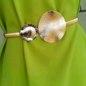 Textured Round Buckle Belt